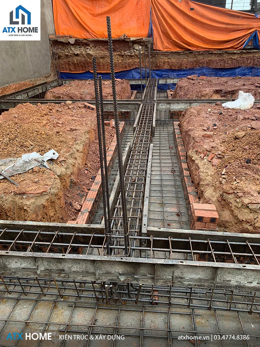 giám sát ghép cốp pha và cốt thép dầm móng, móng băng