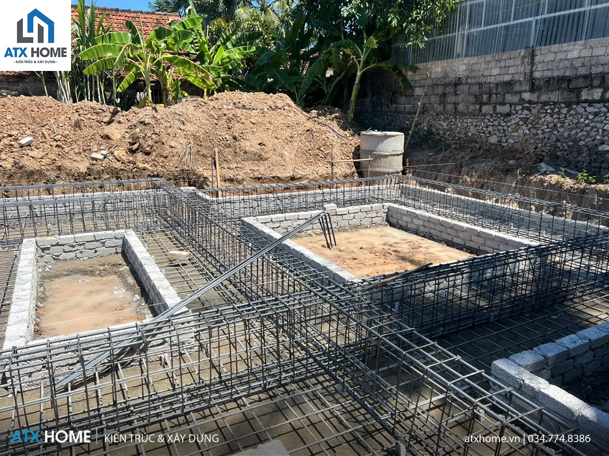 giám sát ghép cốp pha và cốt thép dầm móng, móng băng